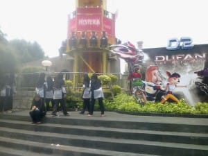 santri putri Darunnajah ke Dufan, Ancol